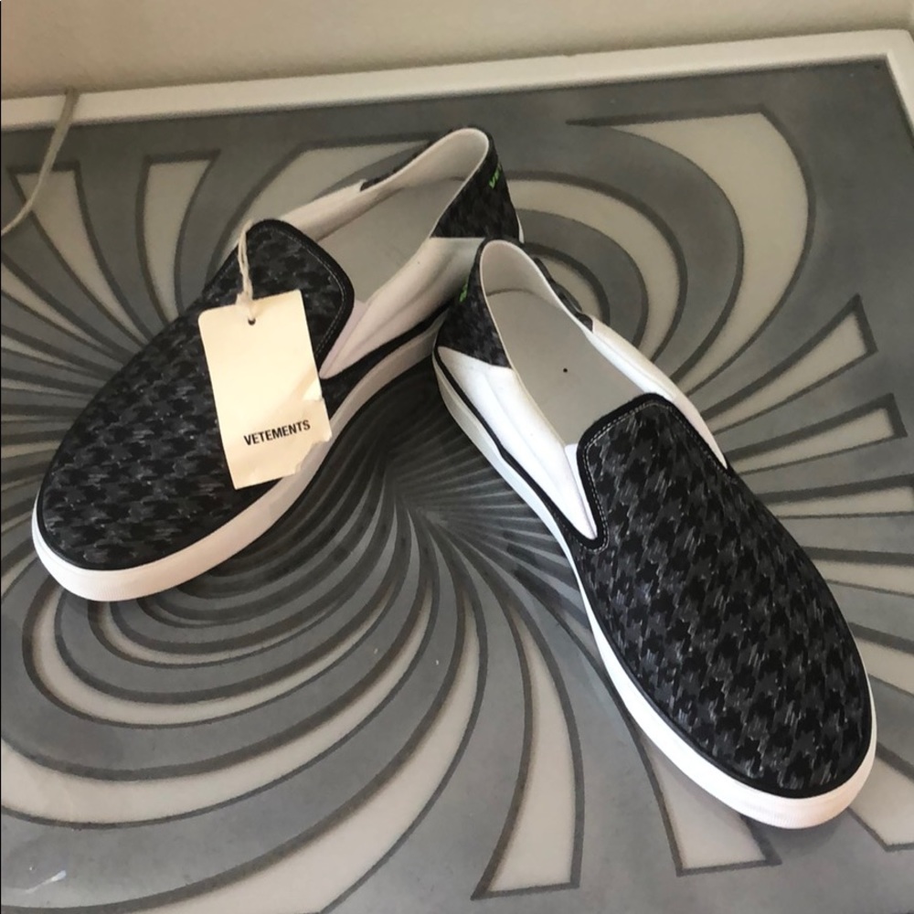 Brand new vetements. Loafers. Slides.